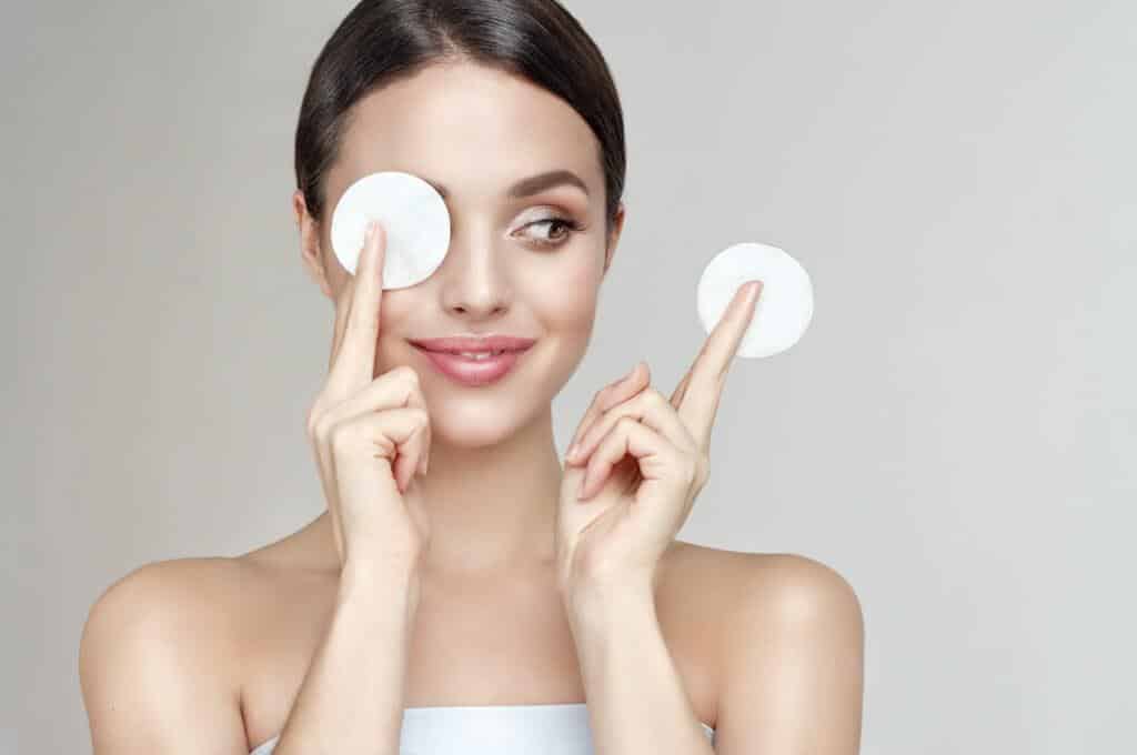 Adobestock 176625632: lucie oliver aesthetics